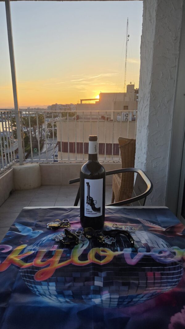 🥂 Botella Magnum para grupos (Mínimo 10 personas)