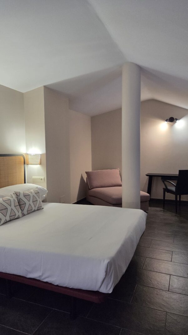🌿 Suites Skylovers · Vive la experiencia entre mujeres - Imagen 3