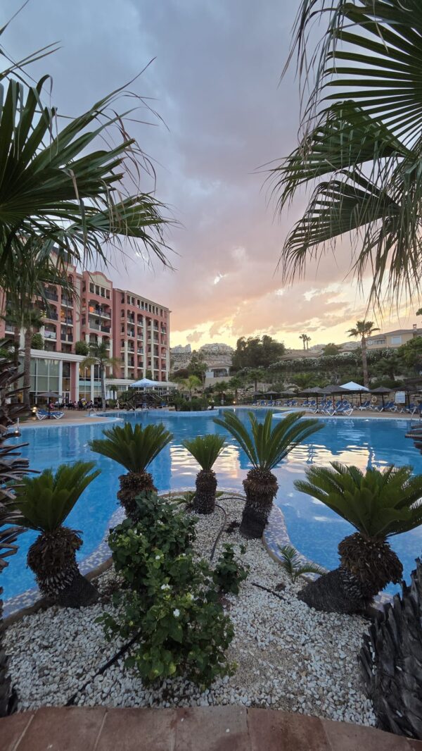 🌿 Suites Skylovers · Vive la experiencia entre mujeres - Imagen 6